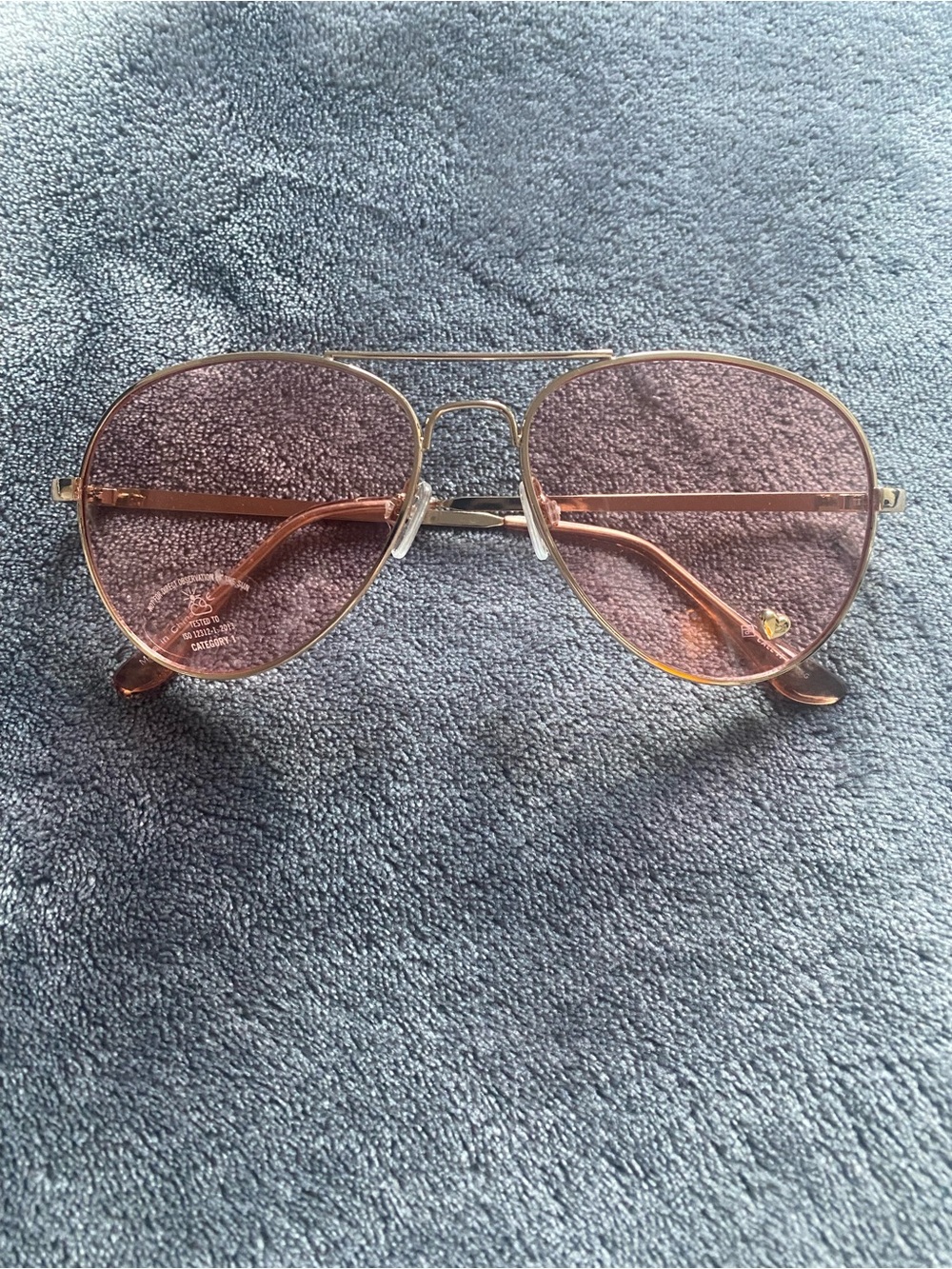 Aviator Sunglasses with Pink-Tinted Lenses